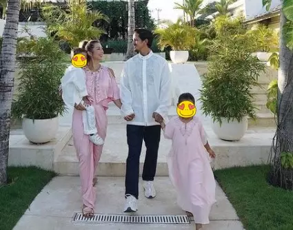 Pasangan seleb beda keyakinan rayakan Lebaran © berbagai sumber Pasangan seleb beda keyakinan rayakan Lebaran © berbagai sumber