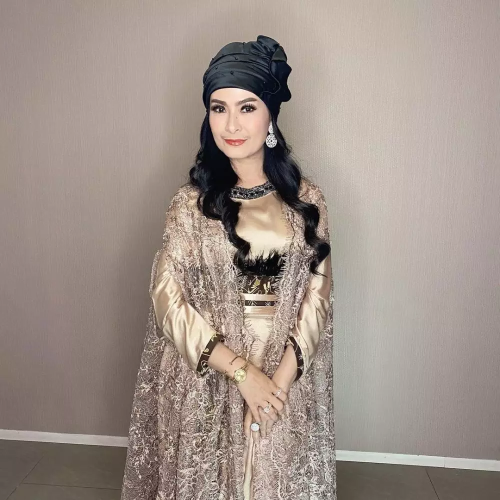 Koleksi mobil 5 pedangdut cantik Instagram