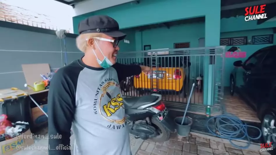 Koleksi mobil 5 pedangdut cantik Instagram