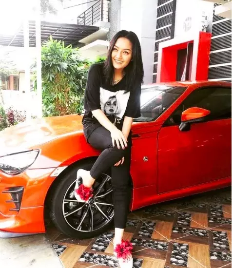 Koleksi mobil 5 pedangdut cantik Instagram