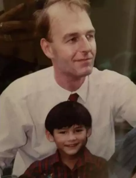 Potret masa kecil seleb tampan bareng orang tua bule Instagram