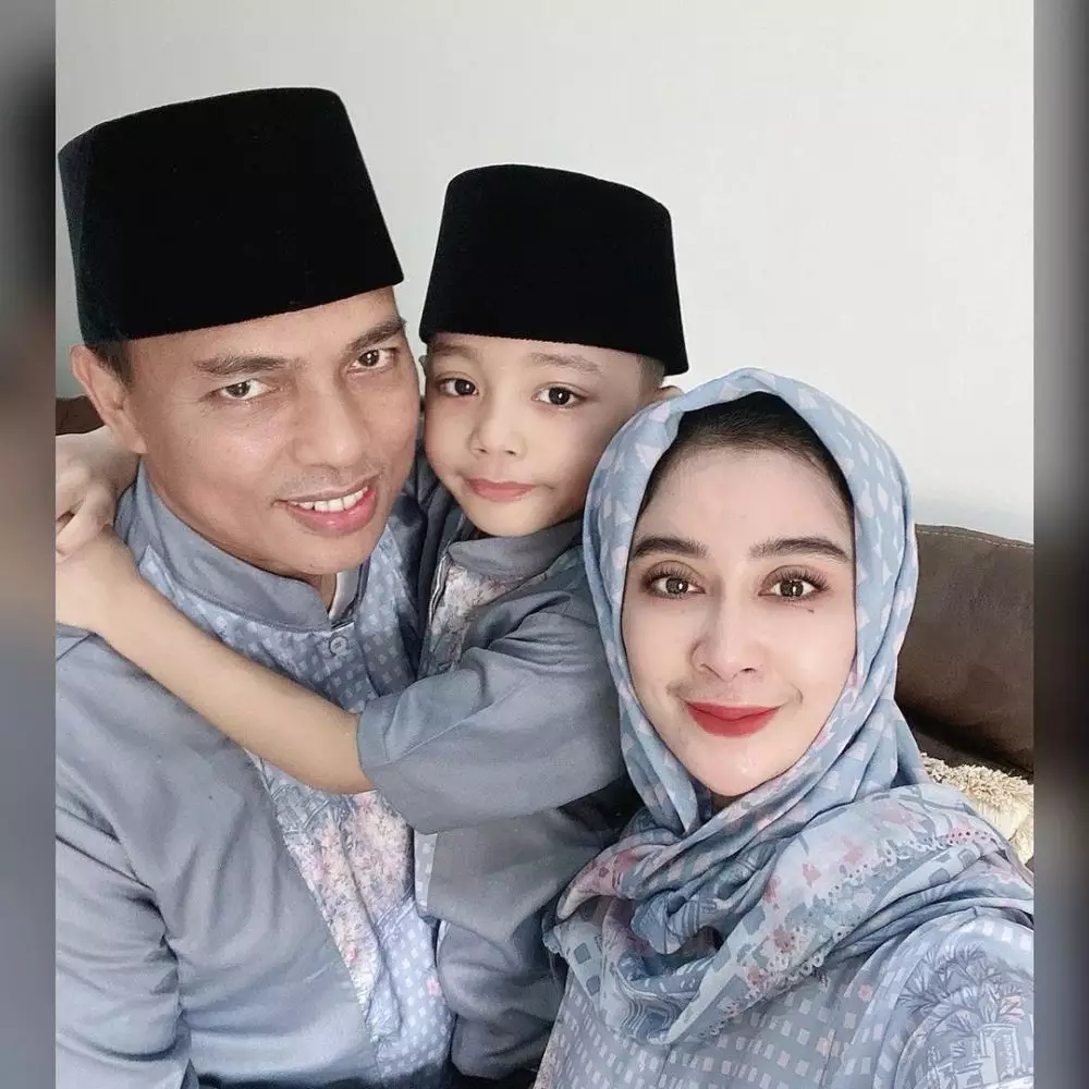 Momen lebaran keluarga pedangdut © 2021 brilio.net