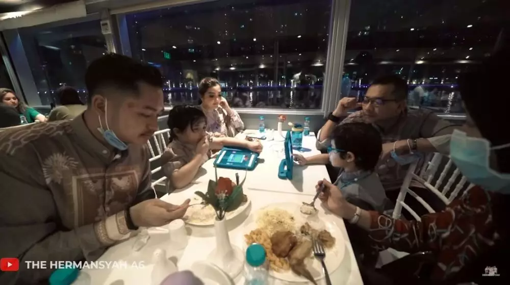 ulang tahun pernikahan Ashanty © YouTube