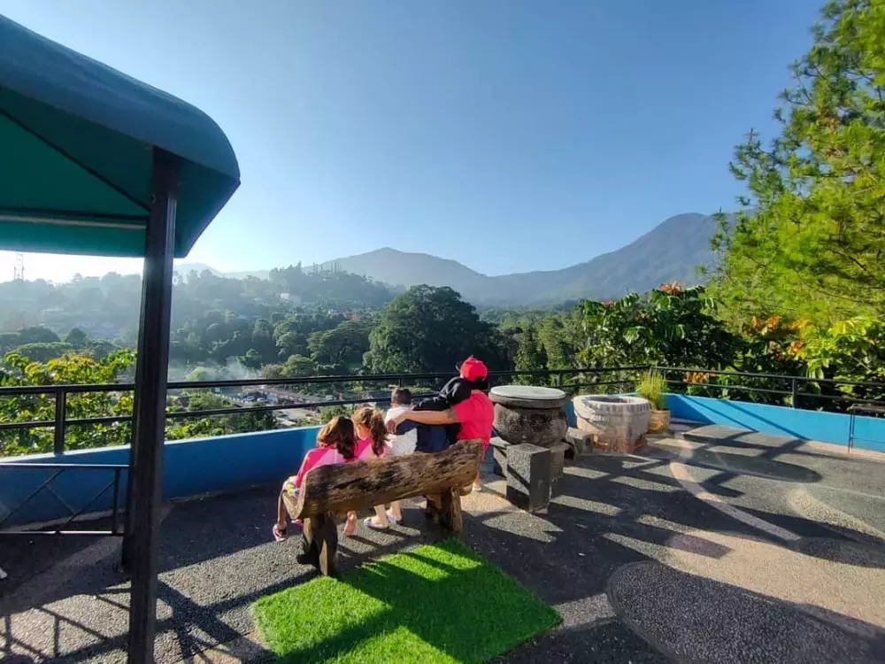 kebersamaan Kiki Azhari & Hardi Fadhillah © 2021 brilio.net