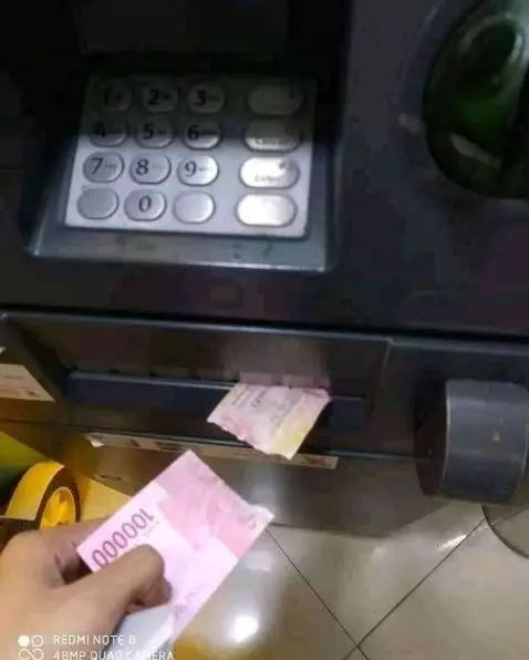 momen apes orang karena kurang hati hati Berbagai sumber momen apes orang karena kurang hati hati Berbagai sumber