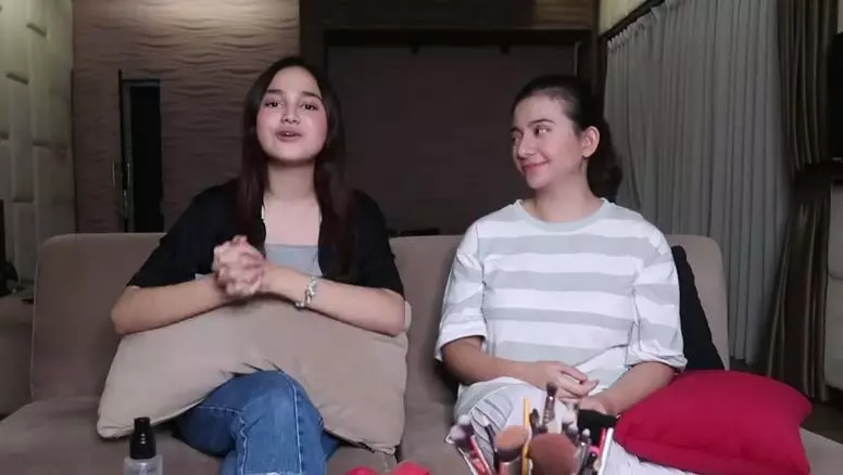 Syifa dan Rizkina © YouTube Syifa dan Rizkina © YouTube