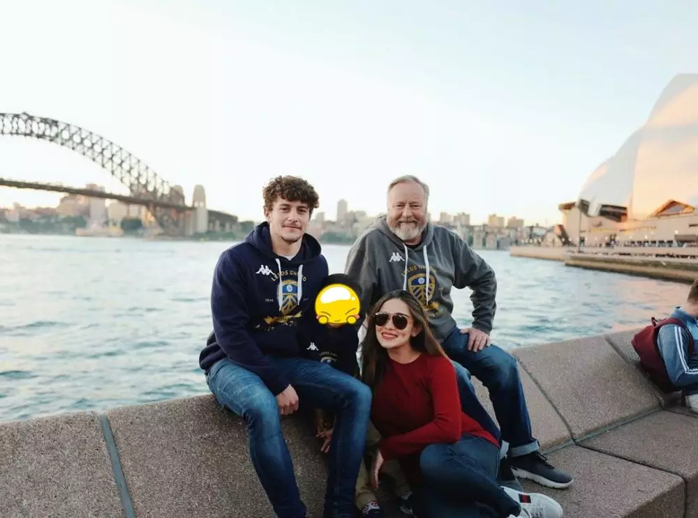 Yasmine dan ayah bule © Instagram