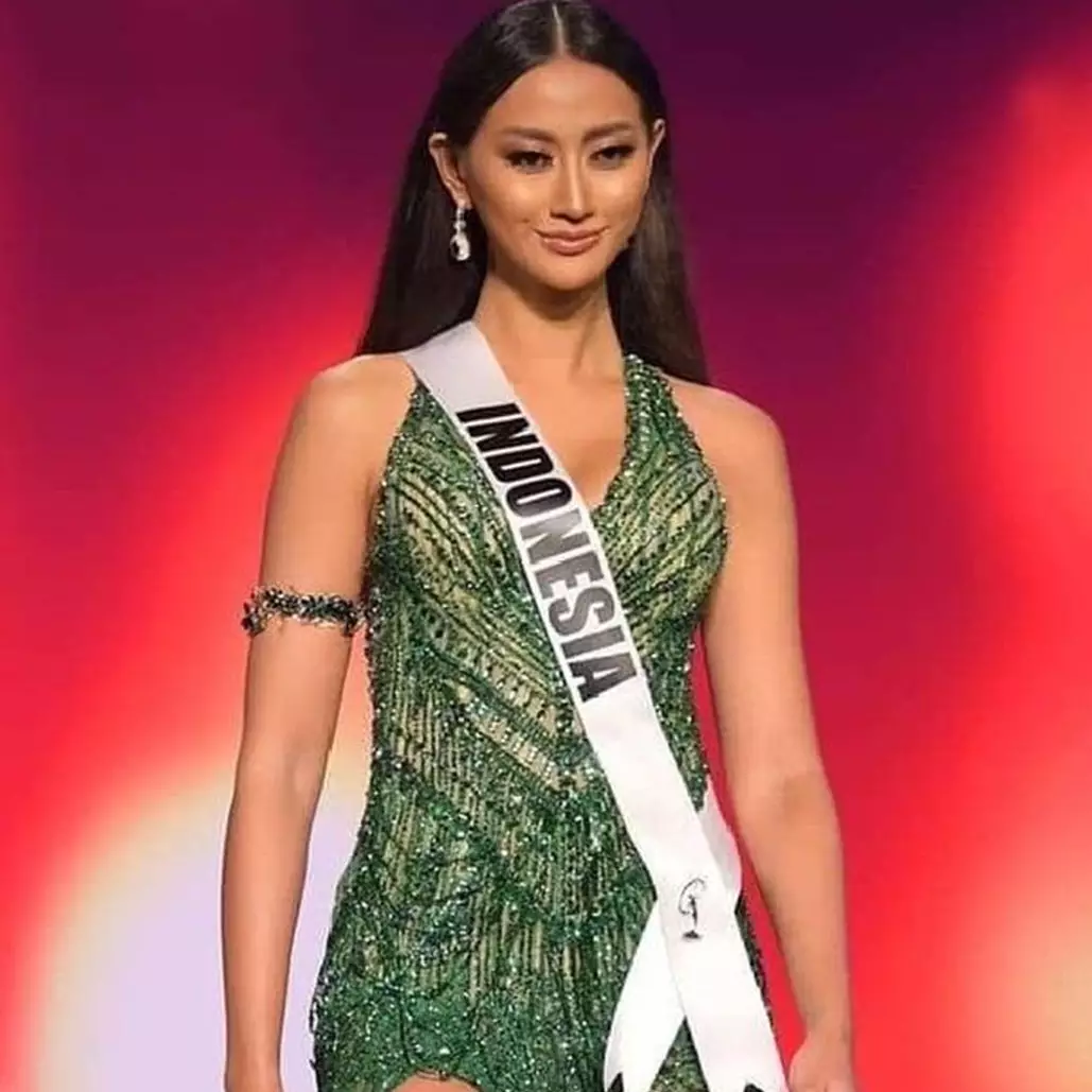 10 Transformasi Ayu Maulida, wakil Indonesia di Miss Universe 2020