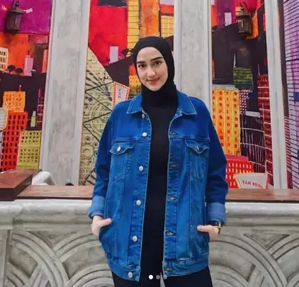 Puteri Indonesia yang kini berhijab © berbagai sumber Puteri Indonesia yang kini berhijab © berbagai sumber