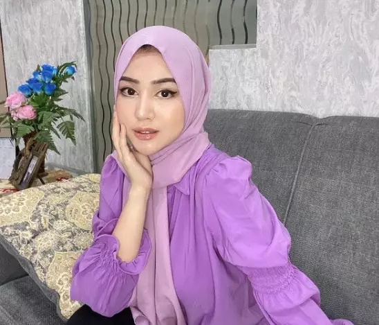 Puteri Indonesia yang kini berhijab © berbagai sumber Puteri Indonesia yang kini berhijab © berbagai sumber