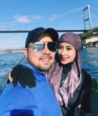 pesinetron era 90-an yang kini berhijab © berbagai sumber