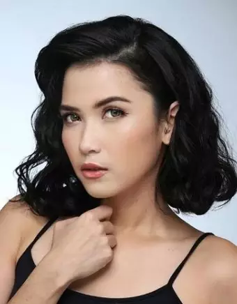 seleb cantik model video klip lawas Ungu © berbagai sumber