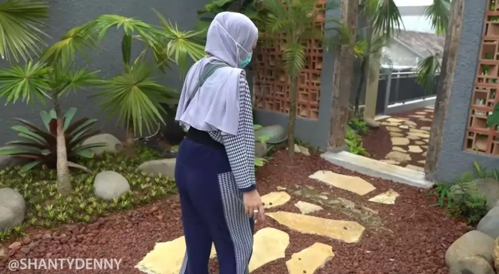rumah adik Shanty Denny © YouTube rumah adik Shanty Denny © YouTube
