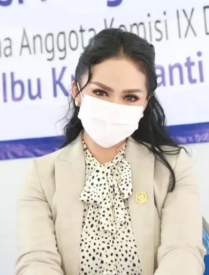 Krisdayanti ngantor di DPR © 2021 brilio.net
