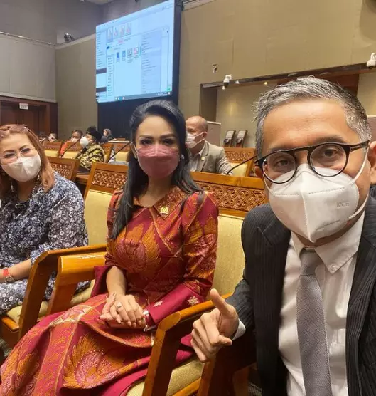 Krisdayanti ngantor di DPR © 2021 brilio.net