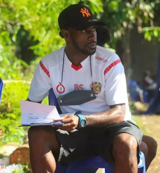 Pemain sepak bola yang jadi PNS Instagram