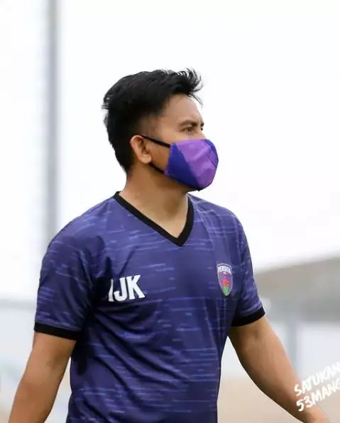 Pemain sepak bola yang jadi PNS Instagram