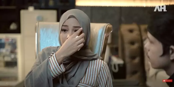 Cerita keguguran Aurel © YouTube