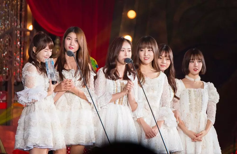 fakta perjalanan karier GFriend dari berbagai sumber fakta perjalanan karier GFriend dari berbagai sumber