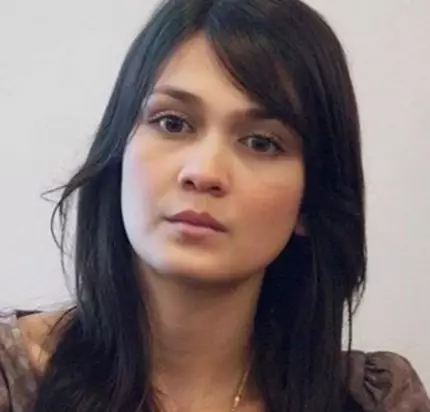 model rambut Luna Maya © Instagram/@lunamaya model rambut Luna Maya © Instagram/@lunamaya