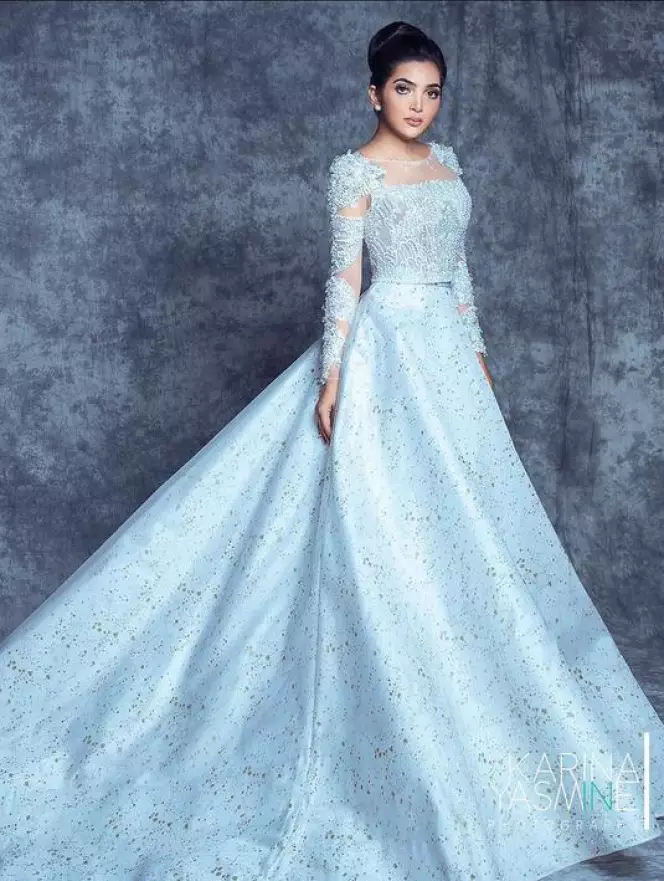 Ashanty kenakan gaun besar © 2021 brilio.net Ashanty kenakan gaun besar © 2021 brilio.net