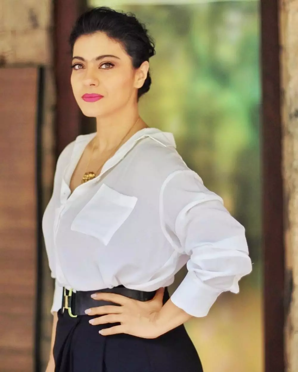 Beda gaya Kareena Kapoor dan Kajol makeup tebal dari berbagai sumber Beda gaya Kareena Kapoor dan Kajol makeup tebal dari berbagai sumber