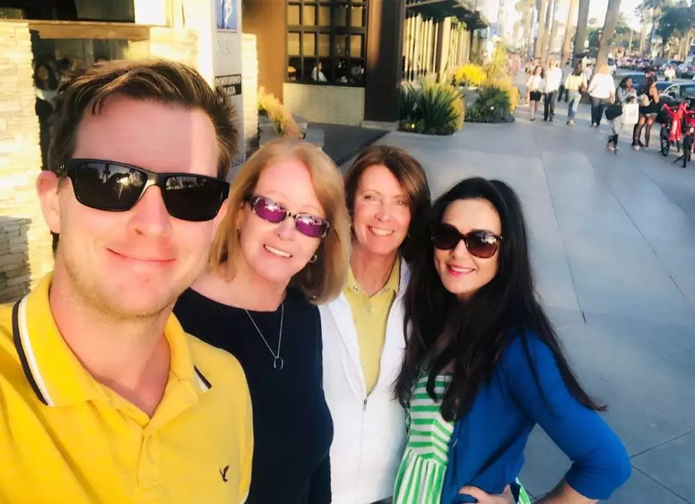 Preity Zinta dan mertua bule © 2021 brilio.net Preity Zinta dan mertua bule © 2021 brilio.net