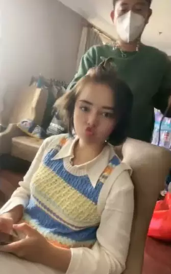 aksi konyol pemain Ikatan Cinta © 2021 brilio.net aksi konyol pemain Ikatan Cinta © 2021 brilio.net