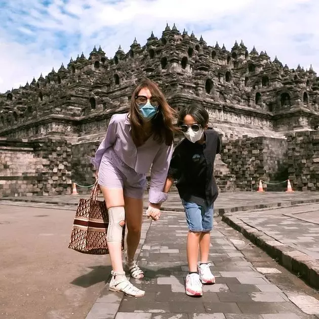 kaki bcl jadi sorotan Instagram