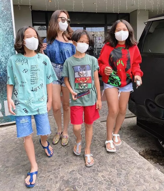 kaki bcl jadi sorotan Instagram