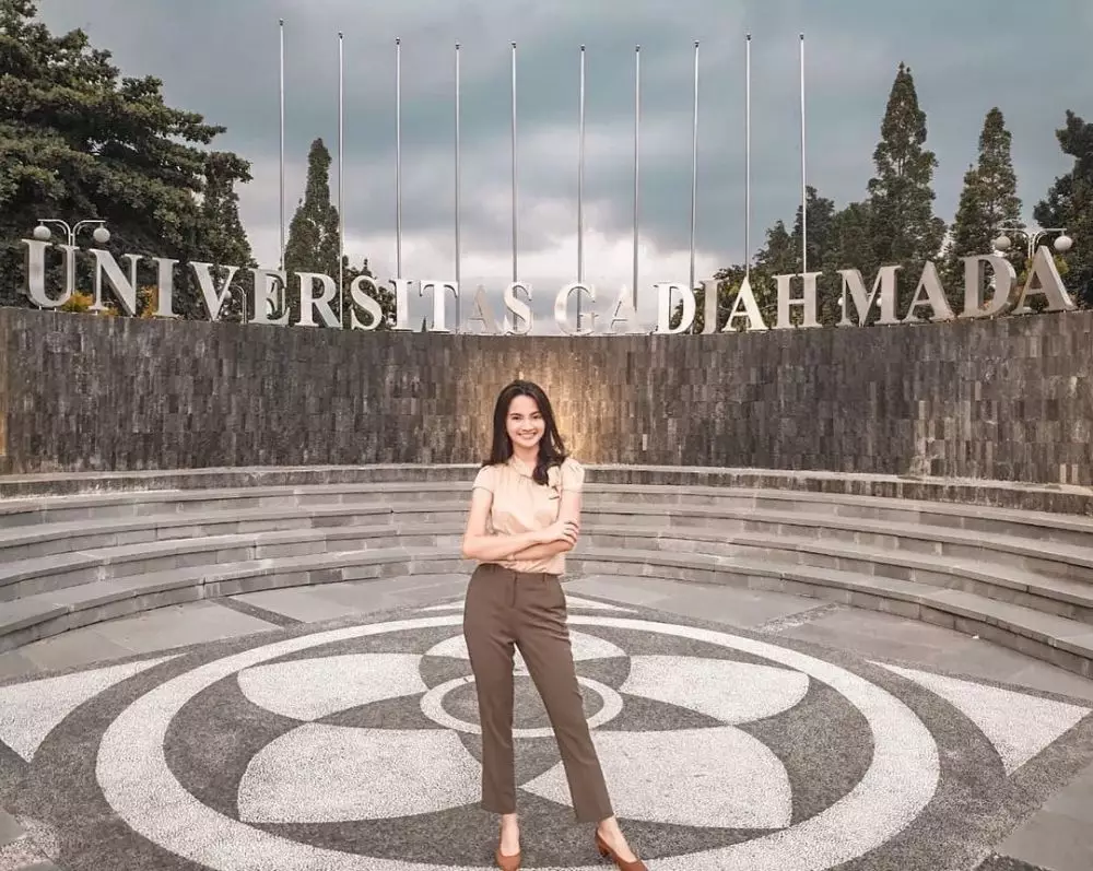 pesona sabrina anggraini wanita dekat belva © instagram pesona sabrina anggraini wanita dekat belva © instagram
