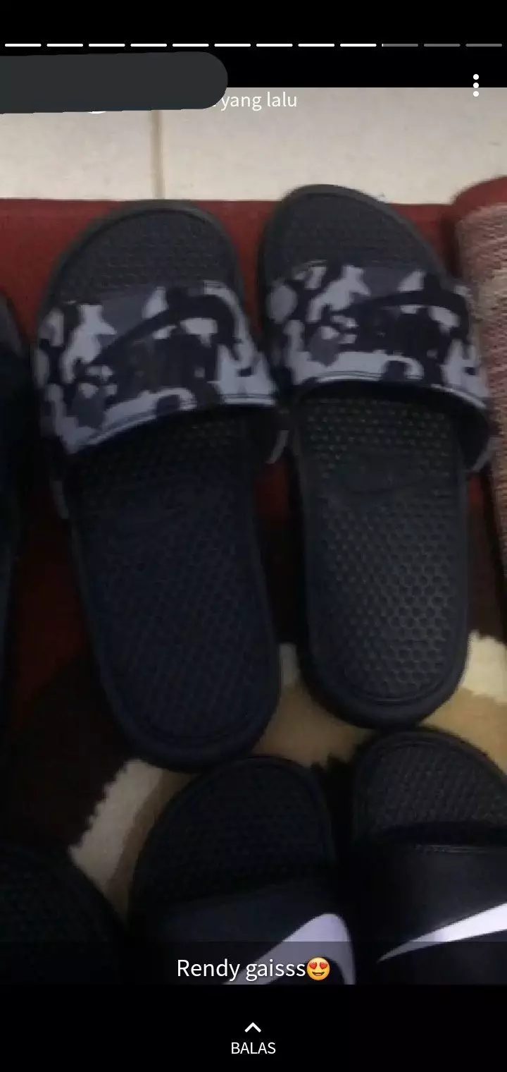 promosi dagangan di status WA © berbagai sumber