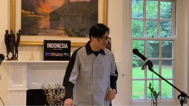 armand maulana lebaran di Inggris YouTube armand maulana lebaran di Inggris YouTube