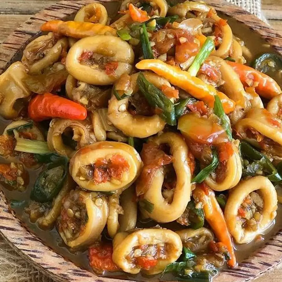 10 Resep kreasi cumi pedas, lezatnya bikin nggak berhenti makan