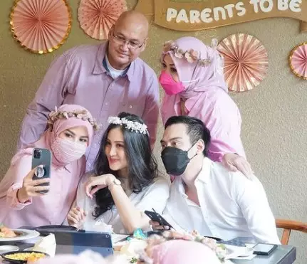 Potret perjalanan kehamilan Talita Bachtiar © Instagram/@talitawb