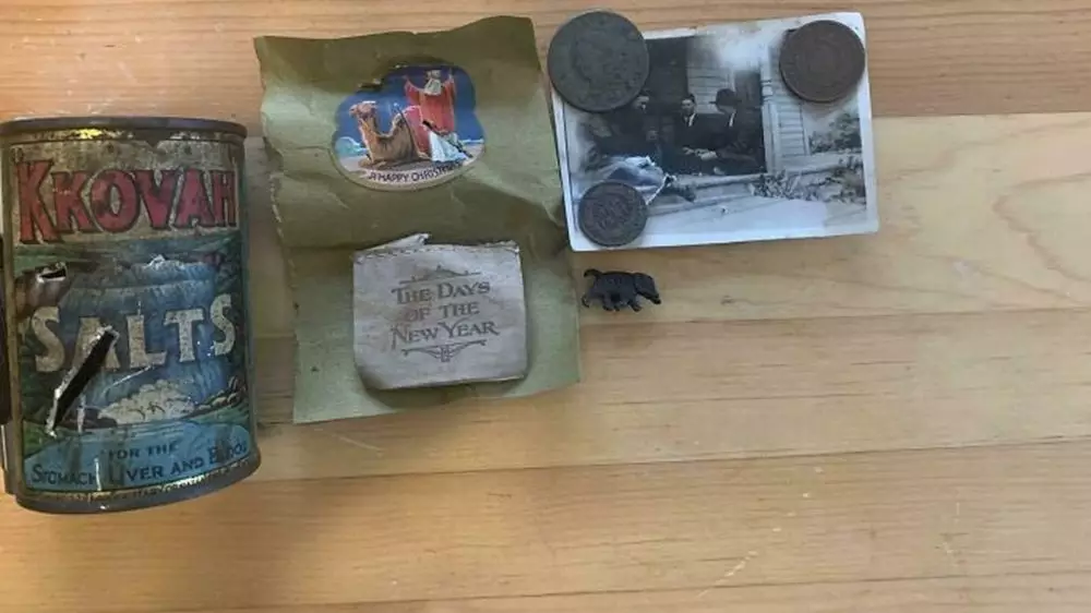 temuan barang unik berusia ratusan tahun Berbagai sumber