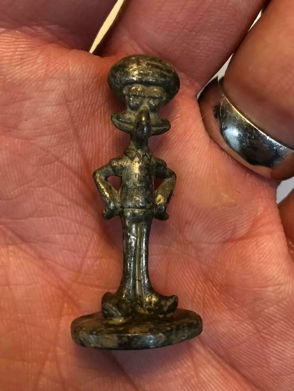 temuan barang unik berusia ratusan tahun Berbagai sumber