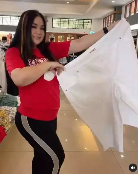 potret terbaru Anisa Bahar © Instagram/@anisa_bahar_new