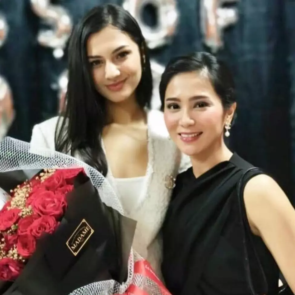 Pesona putri sambung 7 seleb yang beranjak dewasa, jarang terekspos