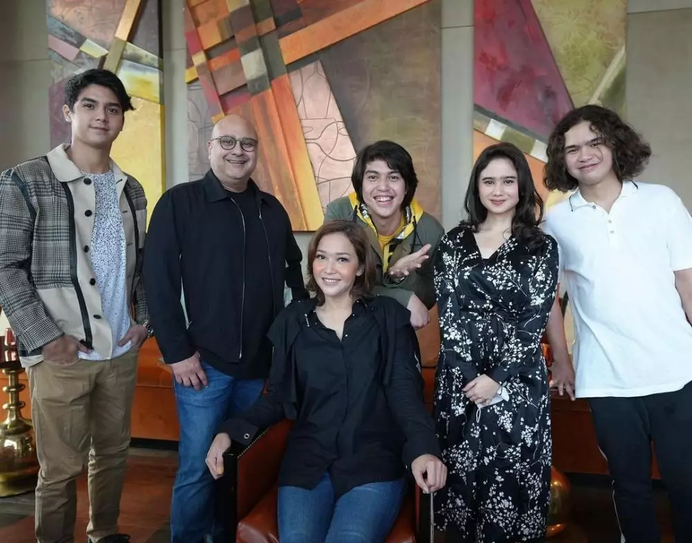 Potret seleb bareng keluarga kekasih © Instagram