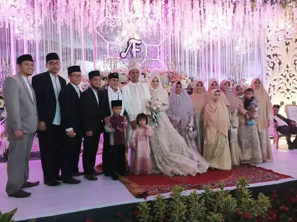 momen resepsi UAS dan Fatimah © 2021 brilio.net momen resepsi UAS dan Fatimah © 2021 brilio.net