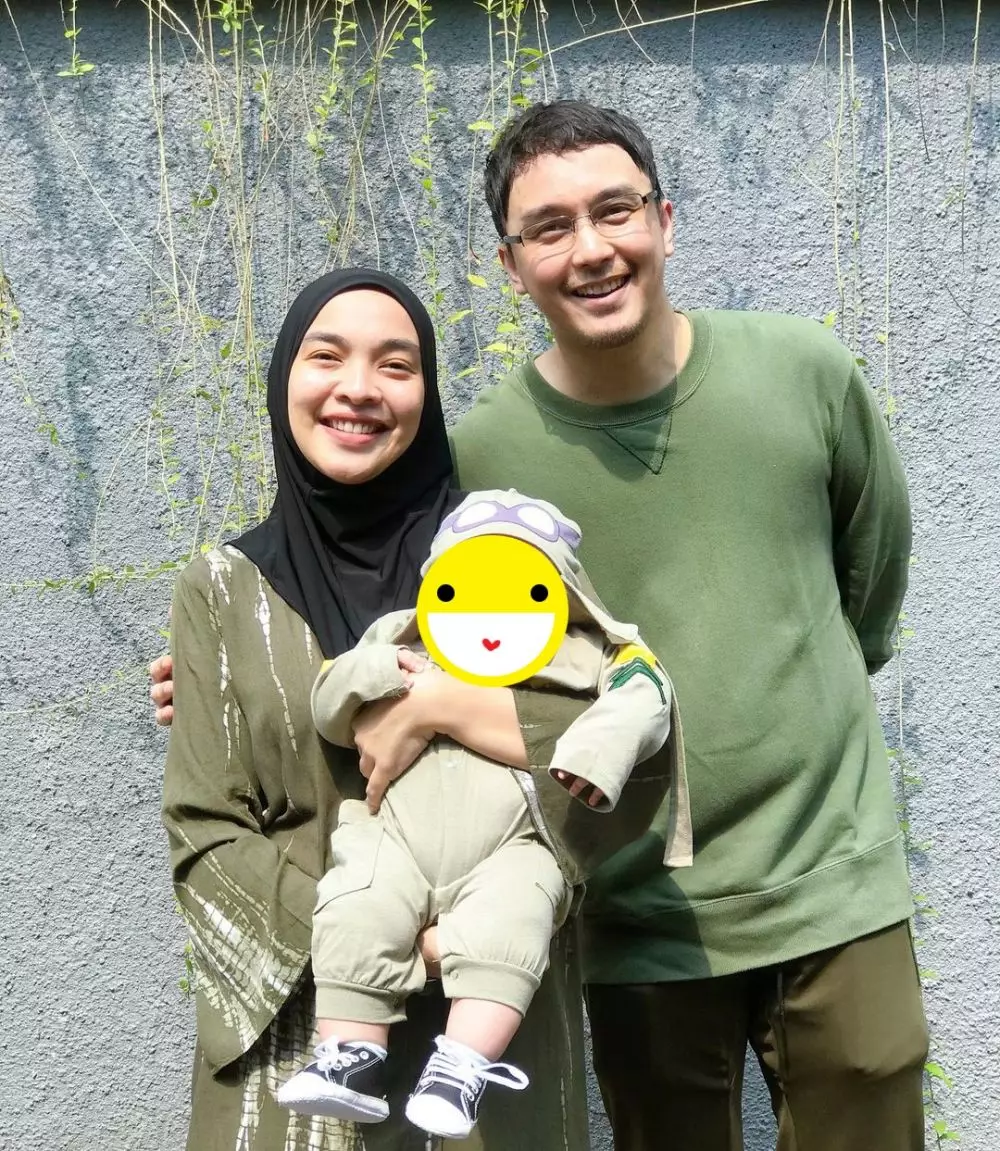 potret harmonis seleb cantik mantan top dan suami © instagram potret harmonis seleb cantik mantan top dan suami © instagram