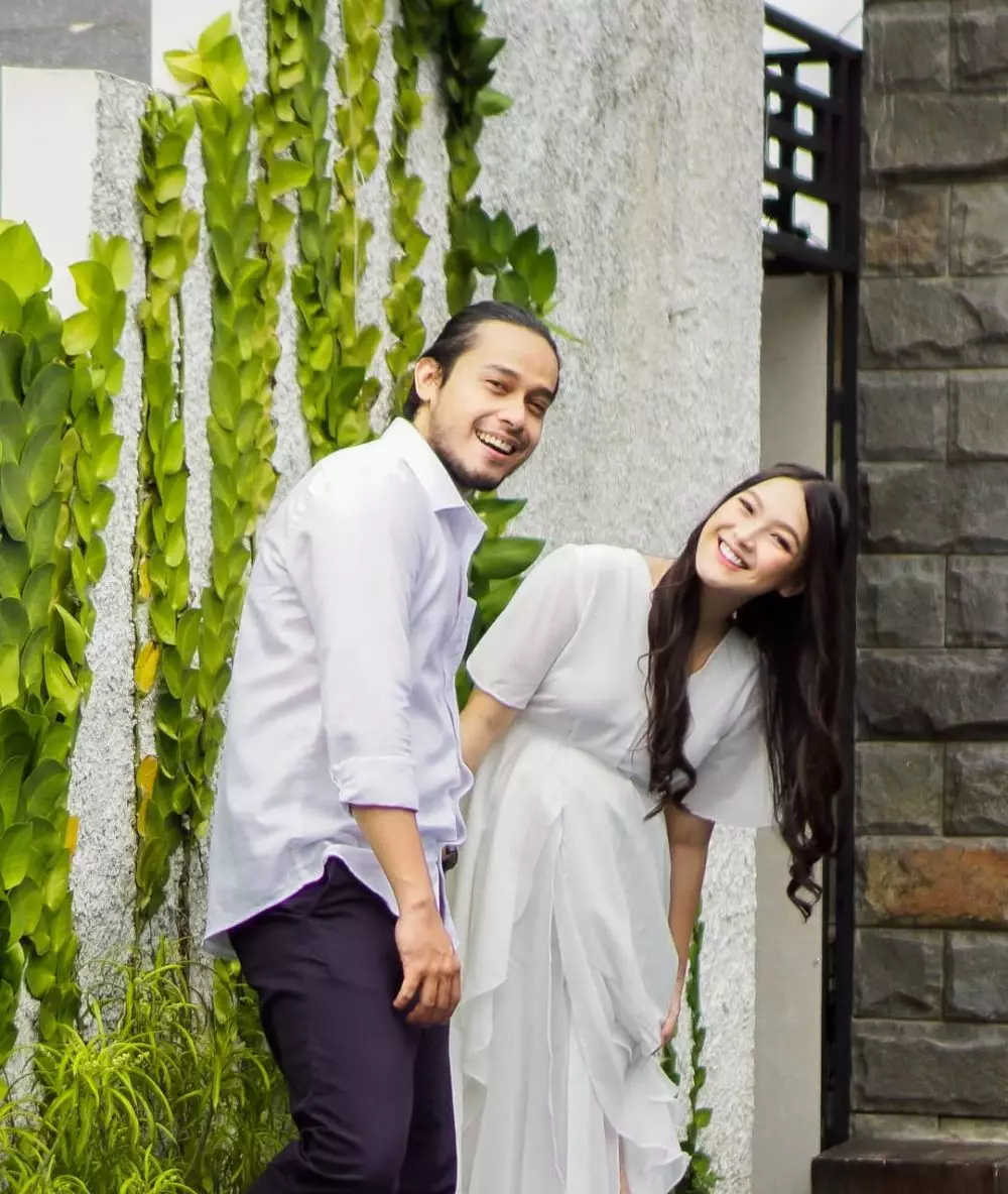 potret harmonis seleb cantik mantan top dan suami © instagram potret harmonis seleb cantik mantan top dan suami © instagram