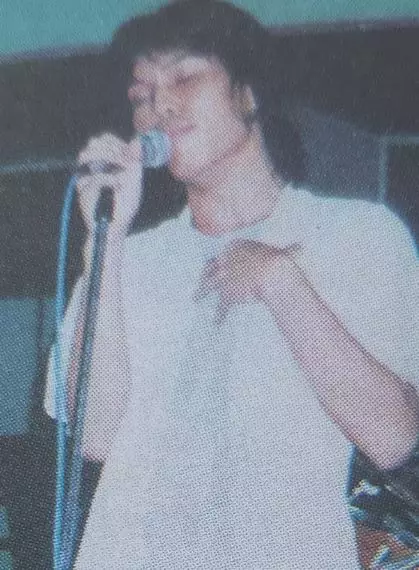 potret vokalis band saat sma © berbagai sumber