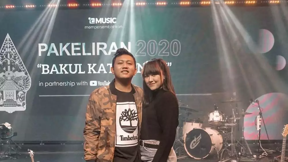 Potret romantis Denny Caknan dan Happy Asmara © berbagai sumber