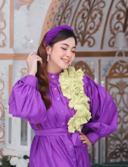 potret cantik kania permatasari Berbagai sumber