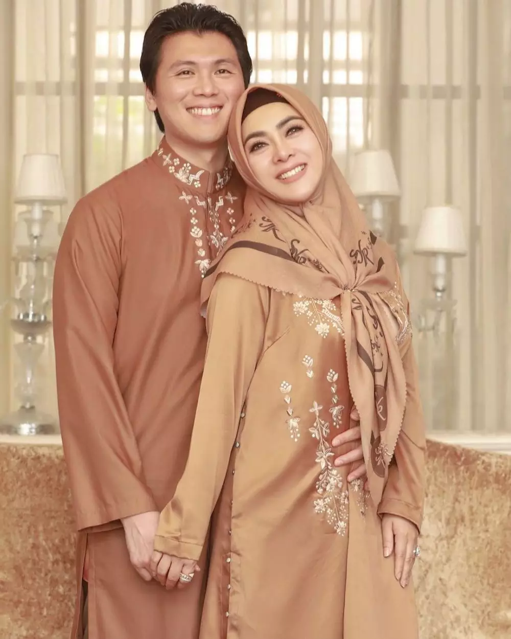 Syahrini berhijab terbaru © 2021 brilio.net Syahrini berhijab terbaru © 2021 brilio.net