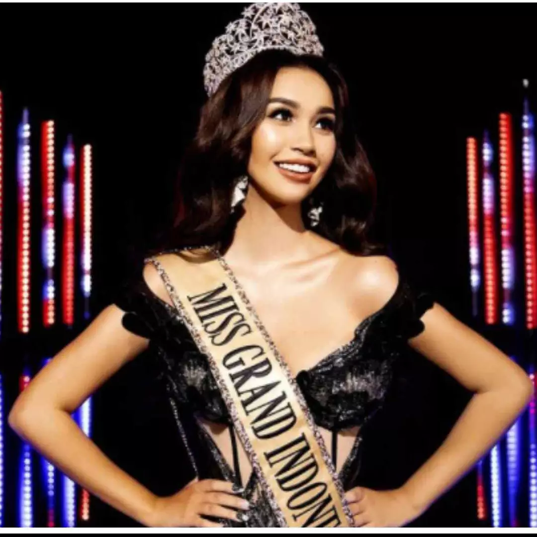 7 Pesona Sophia Rogan, Miss Grand Indonesia 2021 blasteran Inggris
