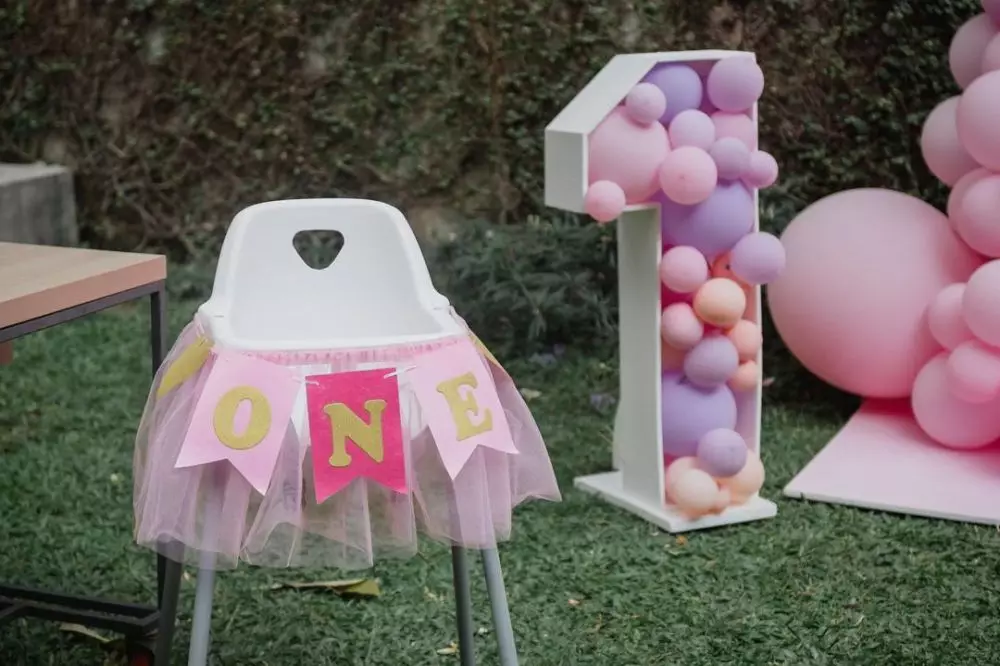 Momen ultah anak Mona Ratuliu Instagram/@monaratuliu Momen ultah anak Mona Ratuliu Instagram/@monaratuliu