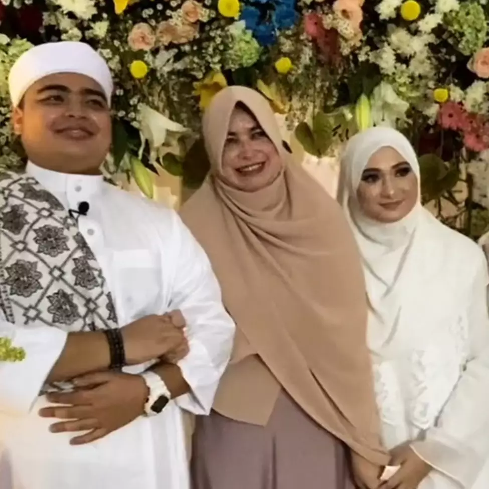 7 Momen lamaran Ameer Azzikra, adik Alvin Faiz yang curi perhatian